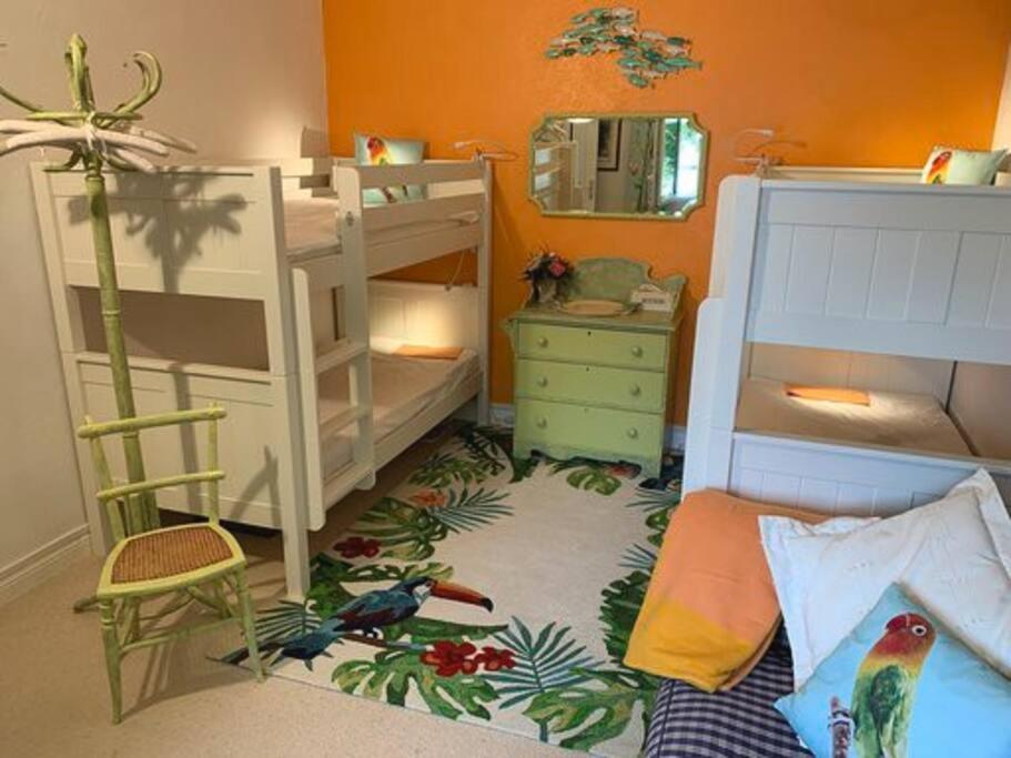 Saint-Vivien  Gite 2-4 Couchages Situe Dans Un Magnifique Jardin מראה חיצוני תמונה